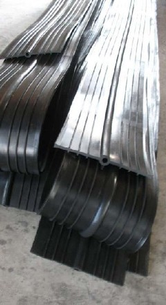 衡水榮威橡膠廠專業(yè)背貼式橡膠止水帶儲(chǔ)存與包裝方法及用途詳解